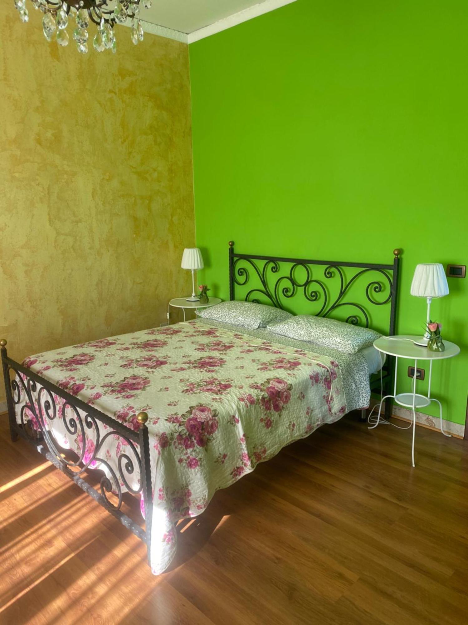 Capo Milazzo Summer Holiday Apartament Bagian luar foto